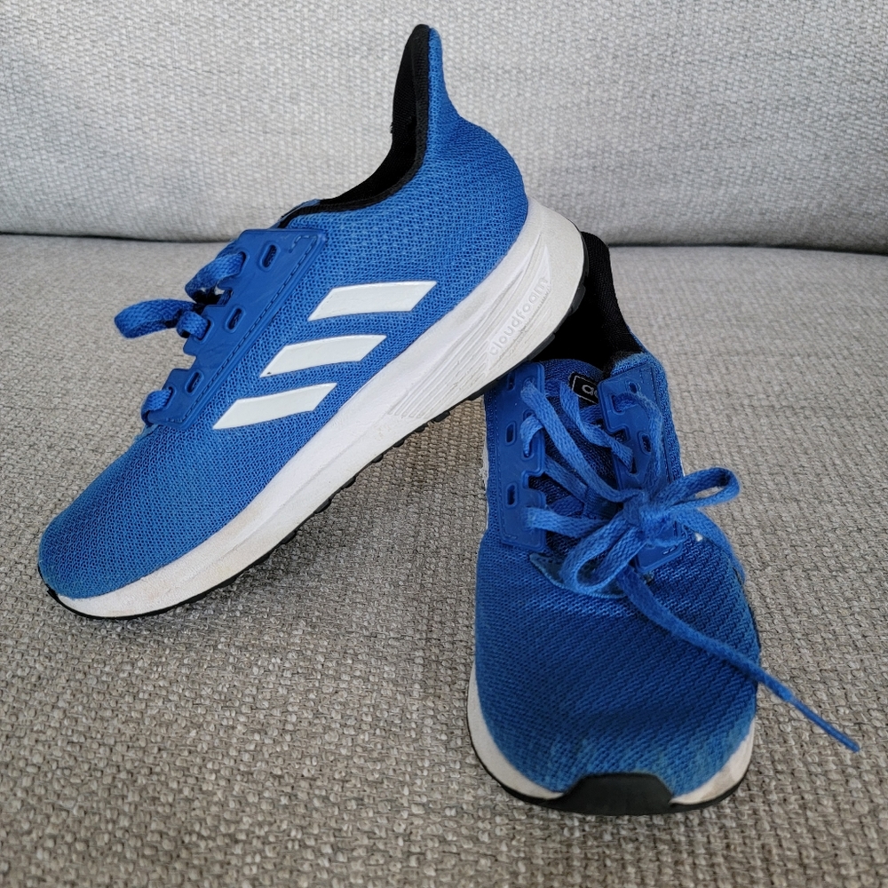 Adidas tennis shoes - boys